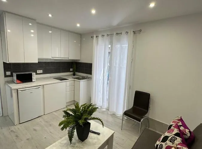 BI-Apartamento bonito y coqueto junto Corte Ingles centro